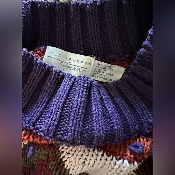 Vintage Van Heusen For Her Sweater | Size medium - Picture 4 of 6